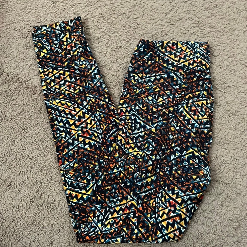 OS LuLaRoe Leggings - Aztec design